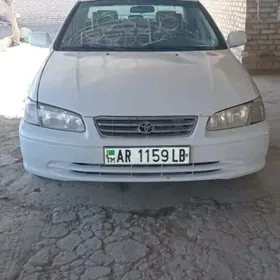 Toyota Camry 2000