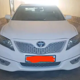 Toyota Camry 2010