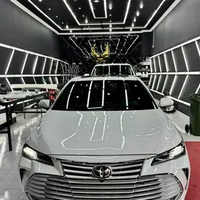 Toyota Avalon 2020