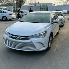 Toyota Camry 2017