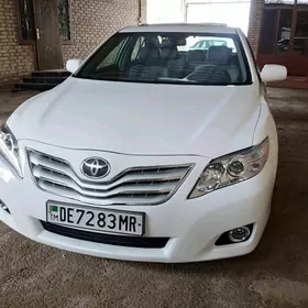 Toyota Camry 2010