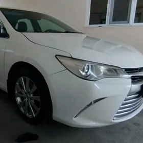 Toyota Camry 2017