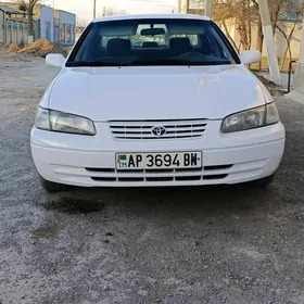 Toyota Camry 1997