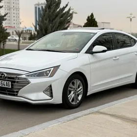 Hyundai Elantra 2020