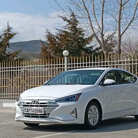 Hyundai Elantra 2020