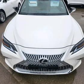 Lexus ES 350 2019