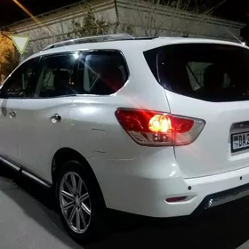 Nissan Pathfinder 2015