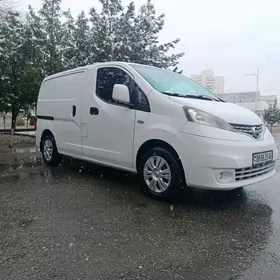 Nissan NV200 2020