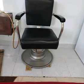 Prahmahyr üçin stol aýna