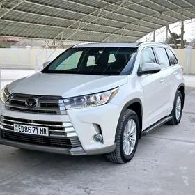 Toyota Highlander 2018