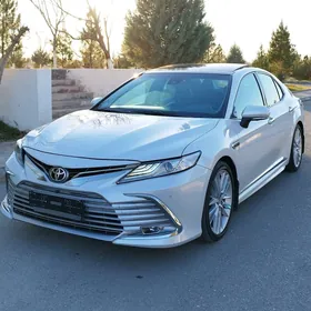 Toyota Camry 2018