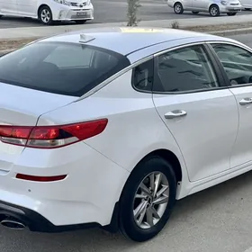 Kia Optima 2019