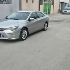 Toyota Camry 2016