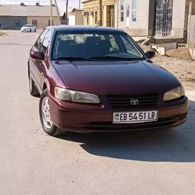 Toyota Camry 1998