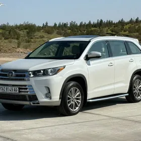 Toyota Highlander 2017