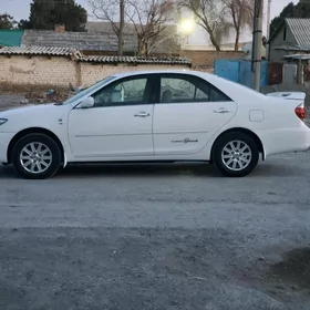 Toyota Camry 2005