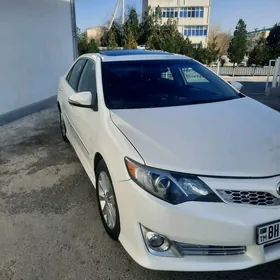 Toyota Camry 2012