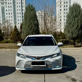 Toyota Camry 2018