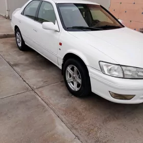 Toyota Camry 1999