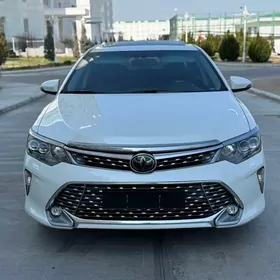 Toyota Camry 2018