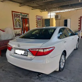 Toyota Camry 2016