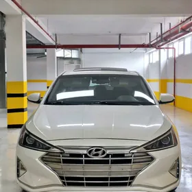 Hyundai Elantra 2019