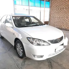 Toyota Camry 2003