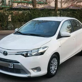 Toyota Yaris 2014