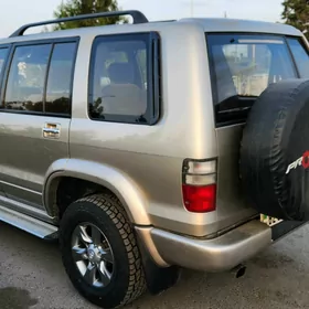 Isuzu Trooper 2002