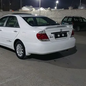 Toyota Camry 2004