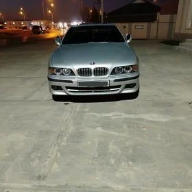 BMW E39 2001