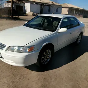 Toyota Camry 2000