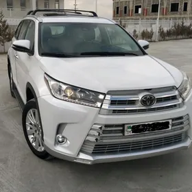 Toyota Highlander 2019