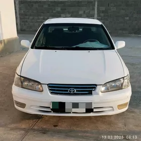 Toyota Camry 2000