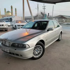 BMW E39 2000