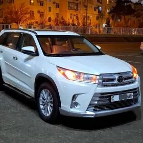 Toyota Highlander 2018