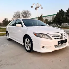 Toyota Camry 2010