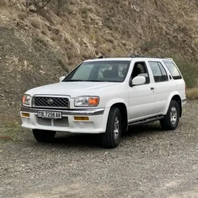 Nissan Pathfinder 1998