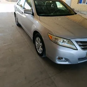 Toyota Camry 2011