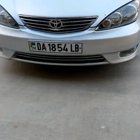 Toyota Camry 2004