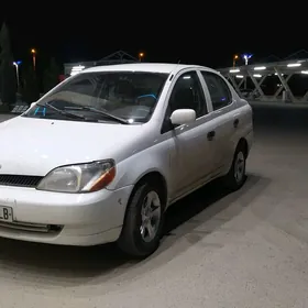 Toyota Echo 2001