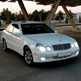 Mercedes-Benz E350 2005