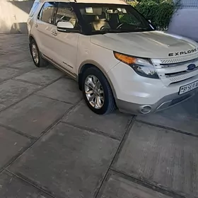 Ford Explorer 2011