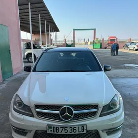 Mercedes-Benz C300 2010