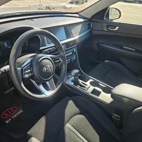 Kia Optima 2019