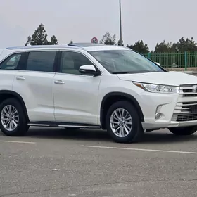 Toyota Highlander 2019