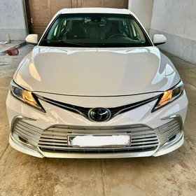 Toyota Camry 2020