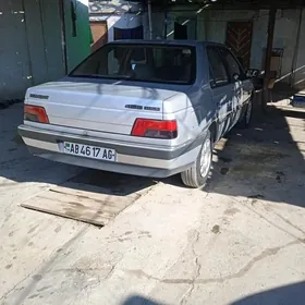 Peugeot 405 2012