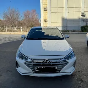 Hyundai Elantra 2020