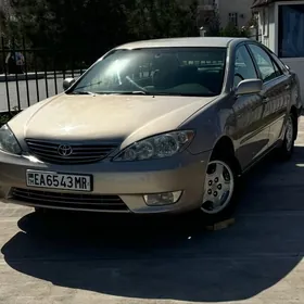 Toyota Camry 2004